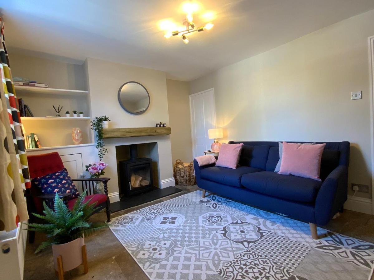 Charming Cottage Mins From Chichester City Centre Extérieur photo